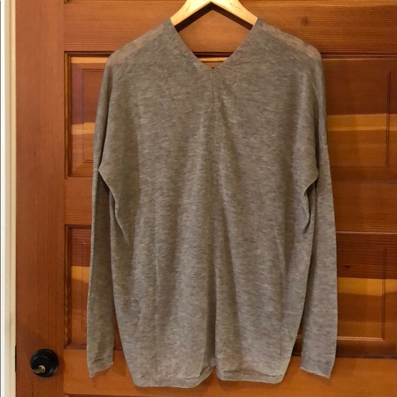 New Vince wool v-neck center seam pullover sweater - Picture 6 of 11